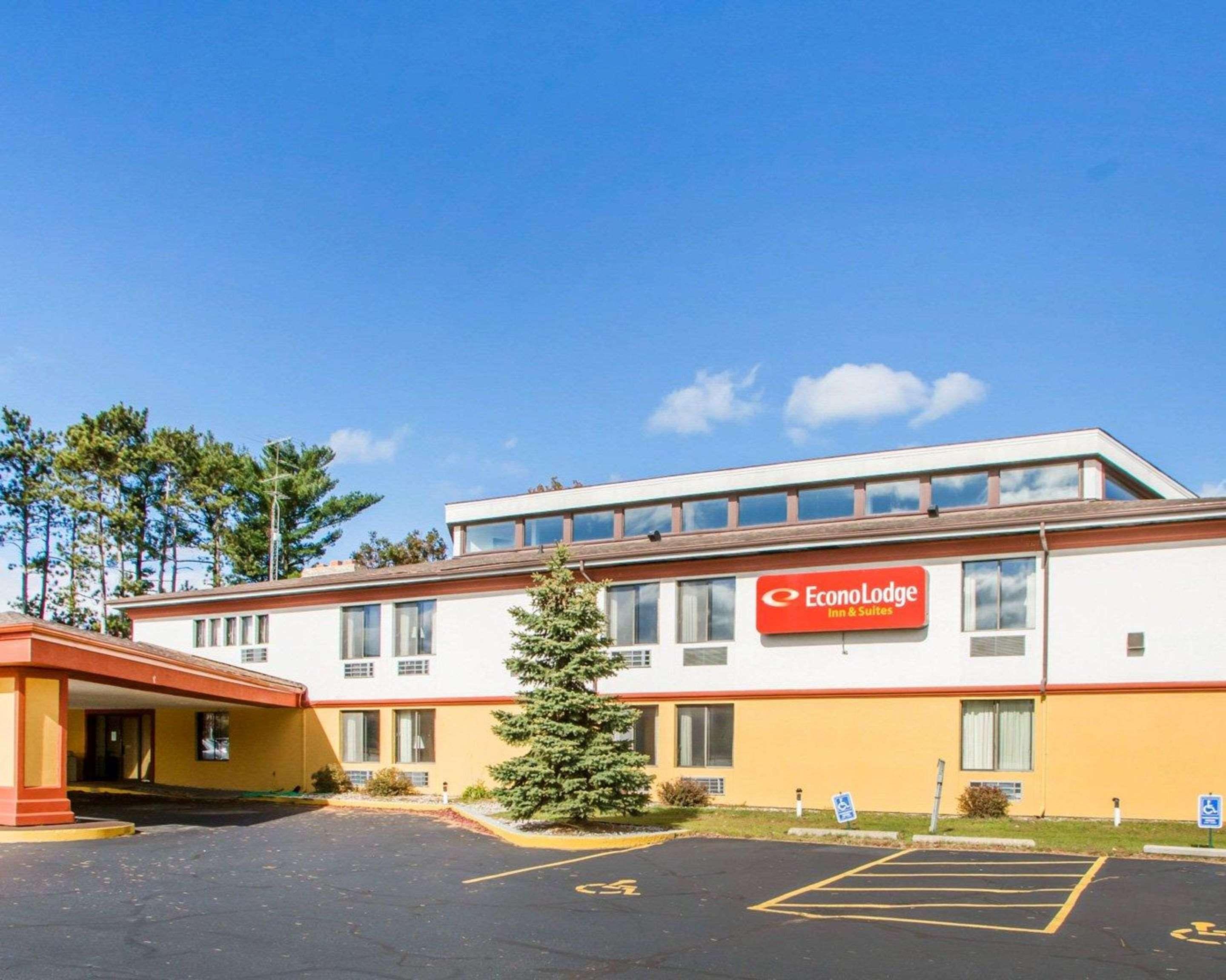 University Inn & Suites Stevens Point Exterior foto