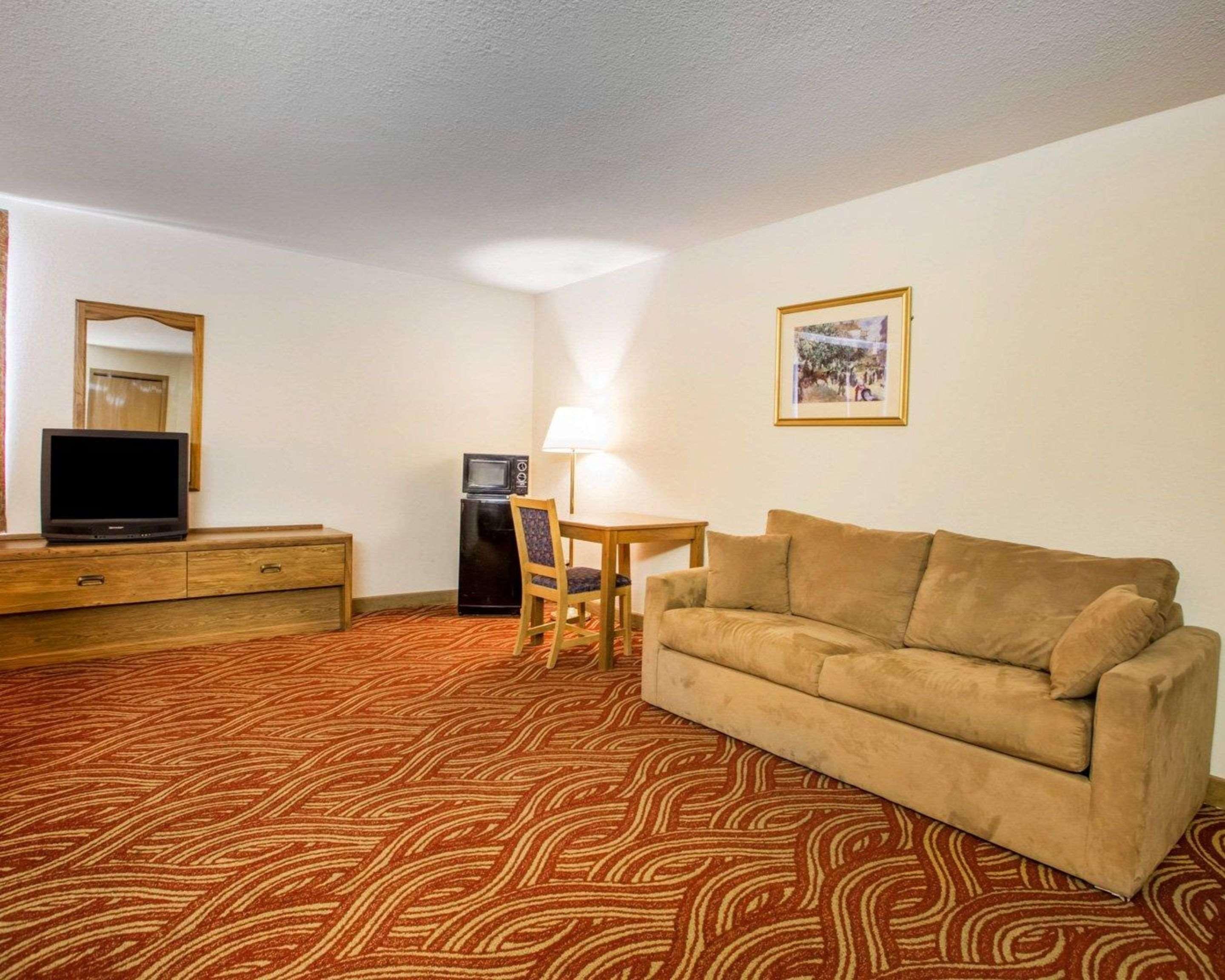 University Inn & Suites Stevens Point Exterior foto